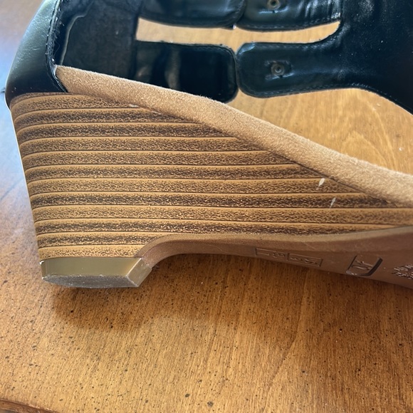 A2 Aerosoles black mayflower Wedge sandal with brown buckle accents back zipper - Picture 7 of 9